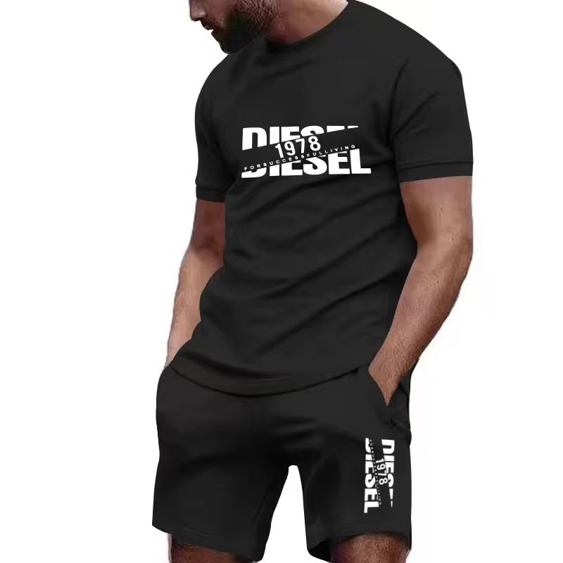 طقم صيفي جديد للرجال لعام 2026 - مراجعة Men'S Fashion For Summer 2026 وسعره